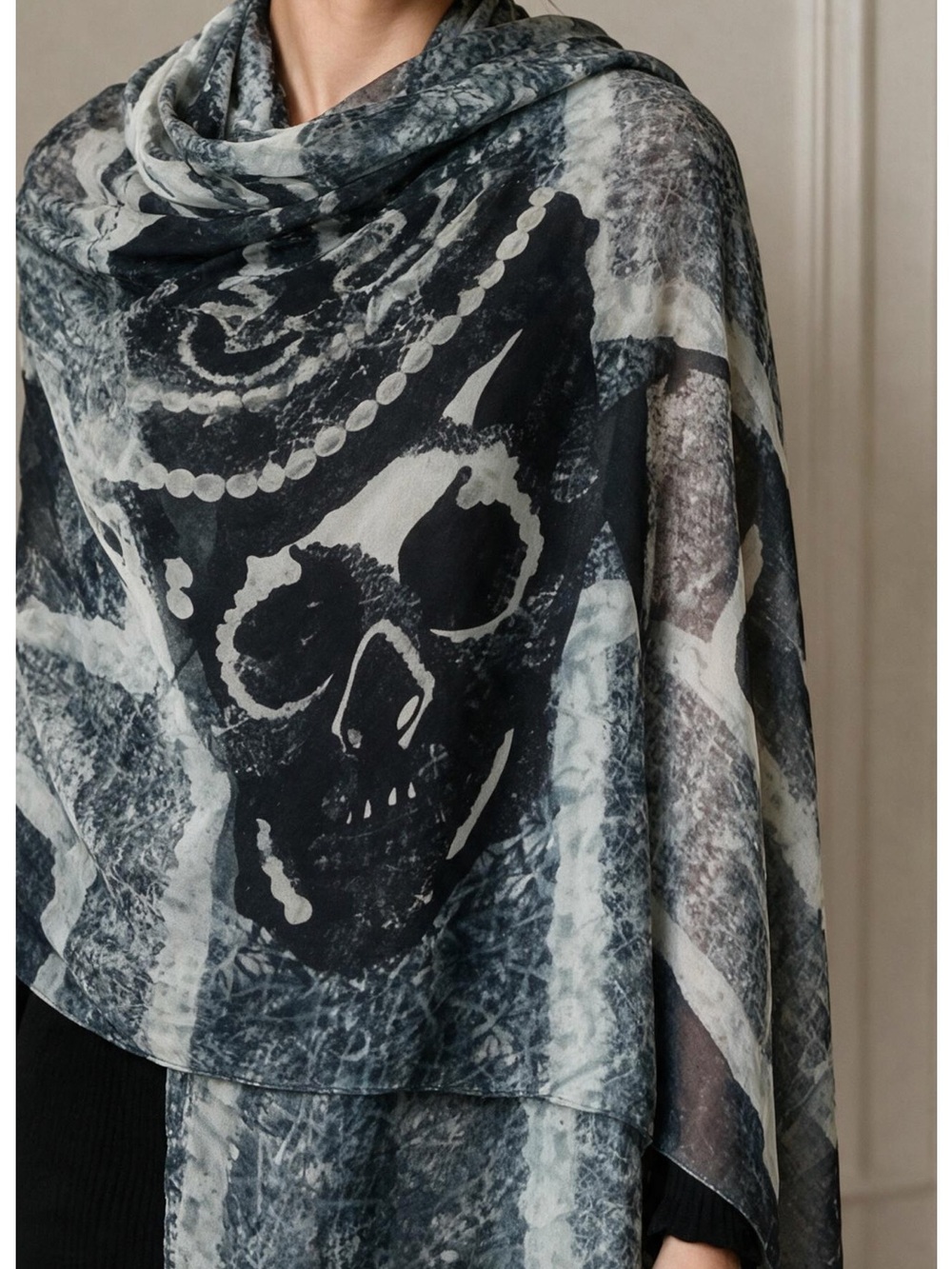 Rare Archive Alexander McQueen "God Save McQueen" Union Jack Skull Scarf